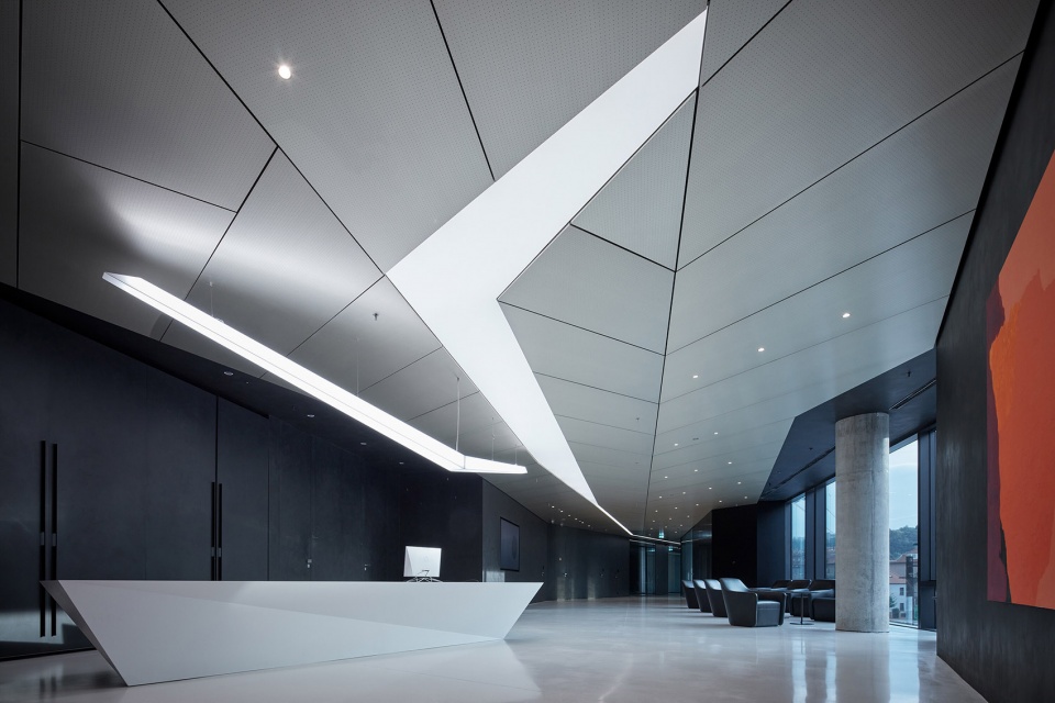borislavka centre by aulik fiser architekti