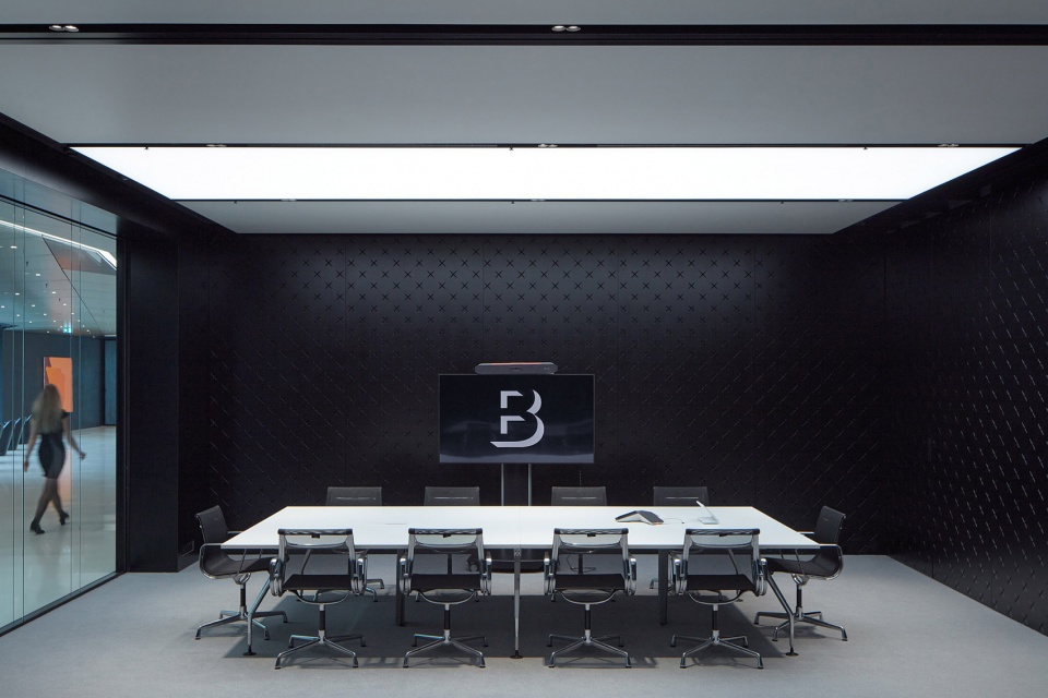 borislavka centre by aulik fiser architekti