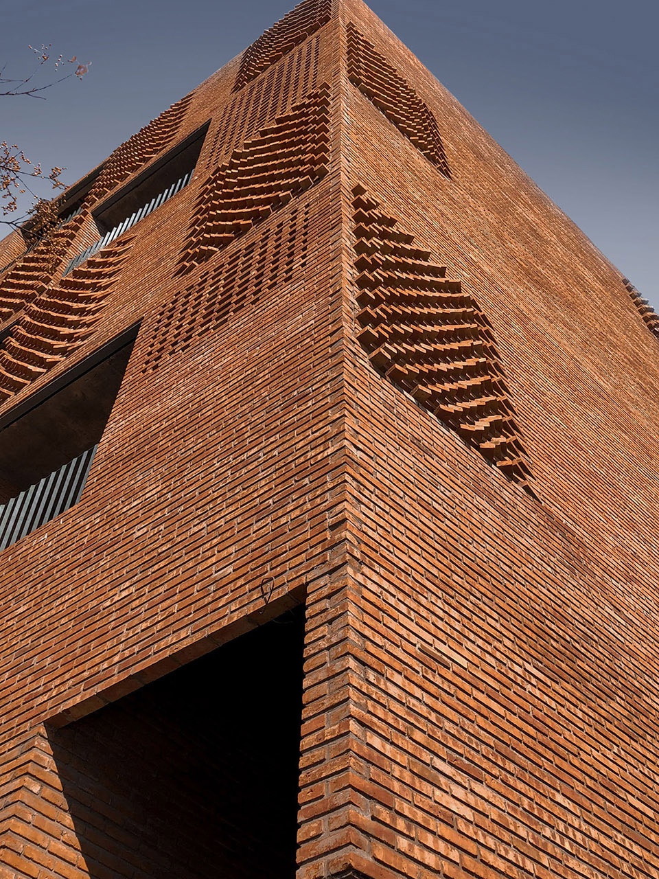 Damero Building FCOA 1