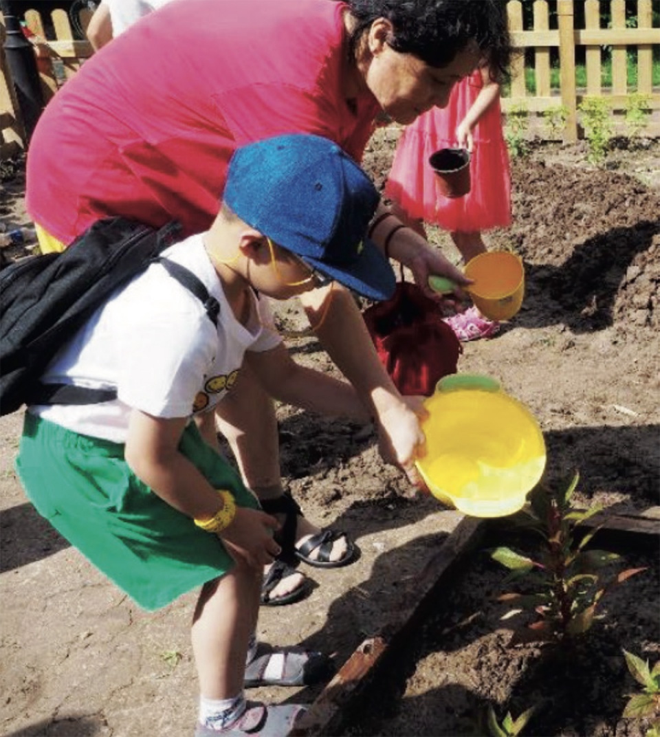 rumble community garden liu yuelai