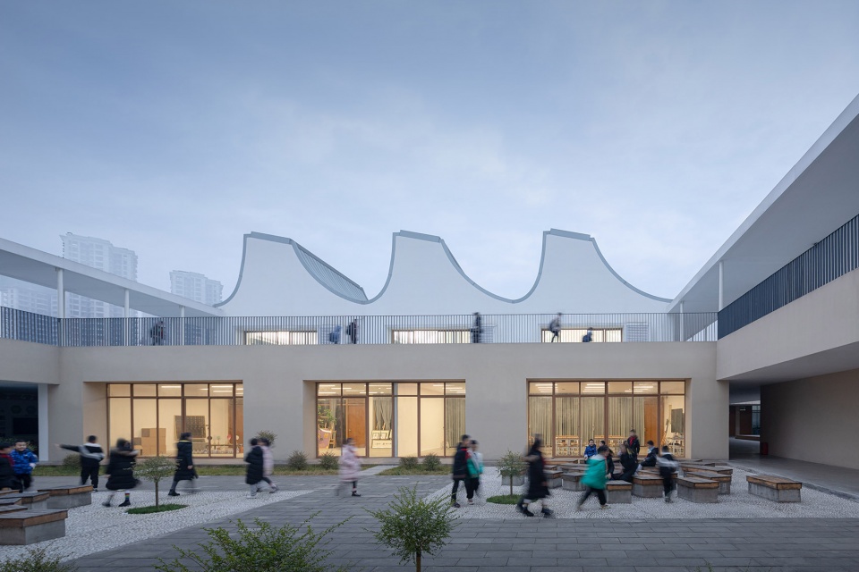 Qingyijiang Road Elementary School Hua Li