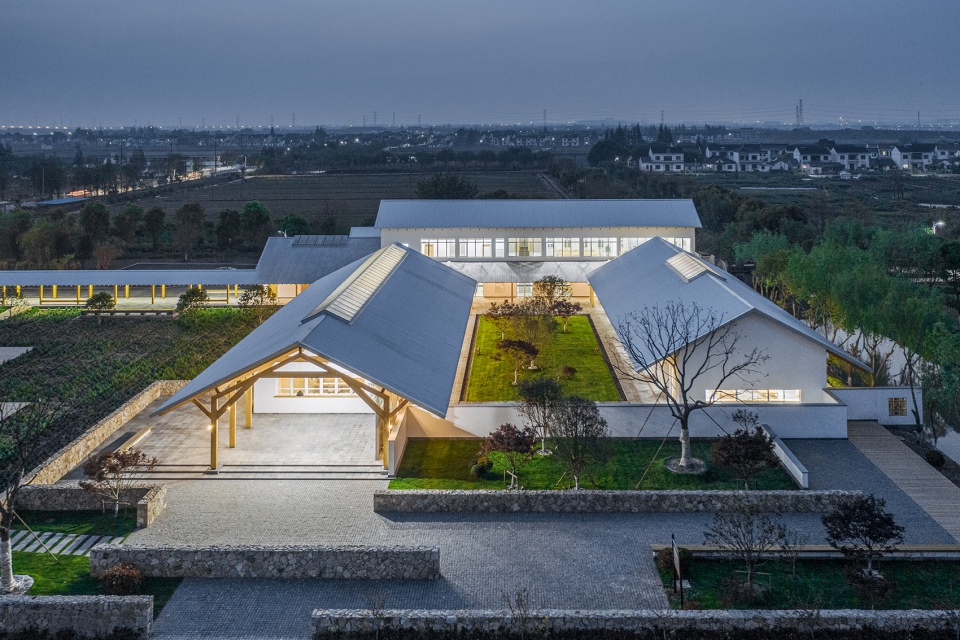 Tourist Centre of Zhangma Village Atelier Z