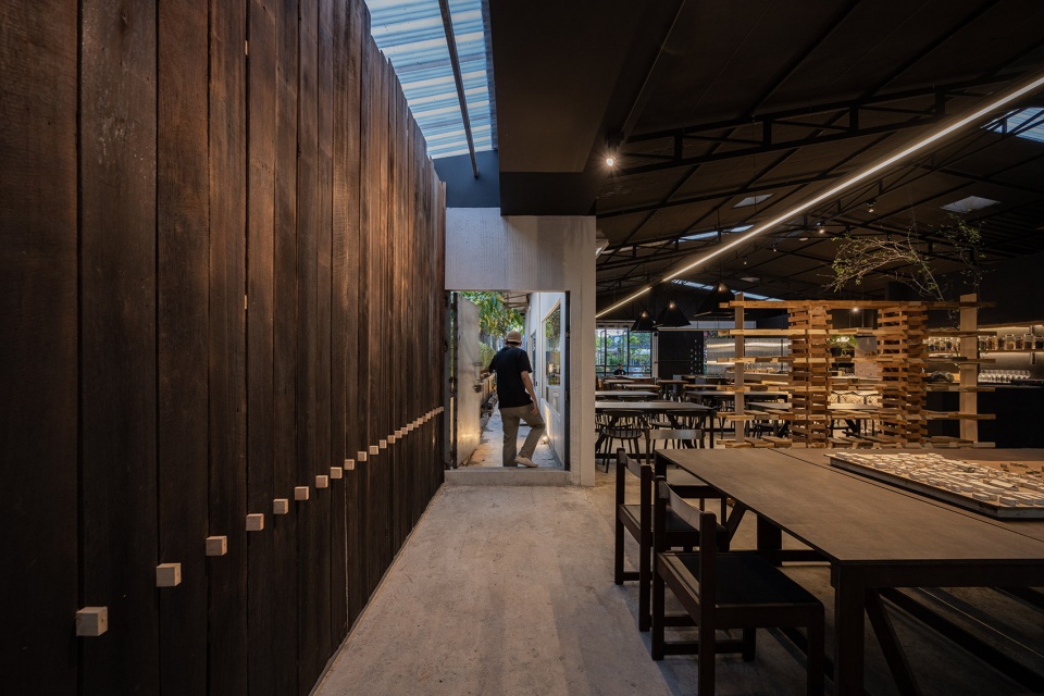gimme shelter cafe and workshop thailand by housescape design lab