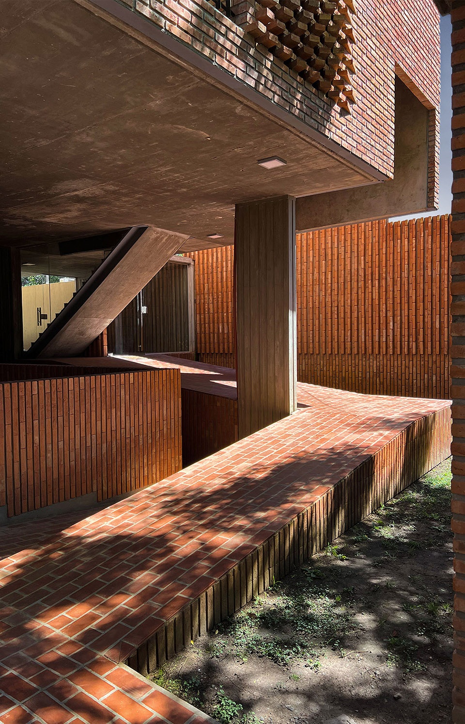Damero Building FCOA