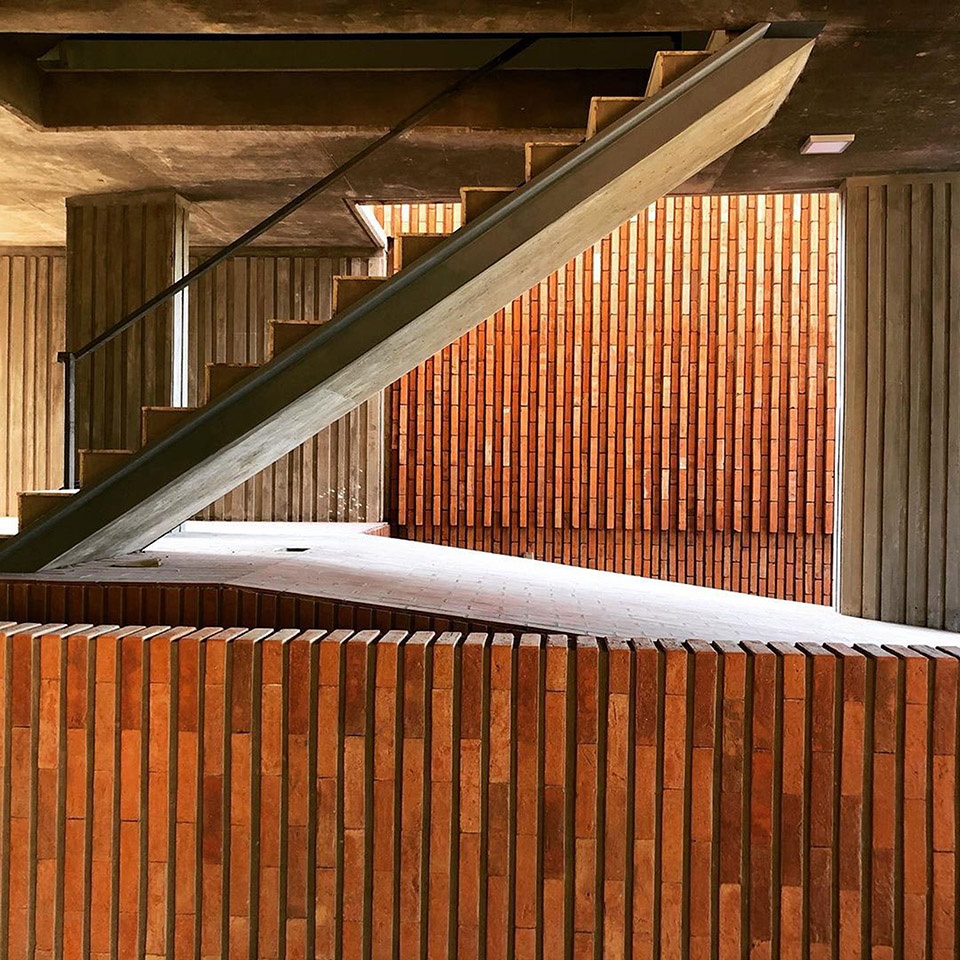 Damero Building FCOA