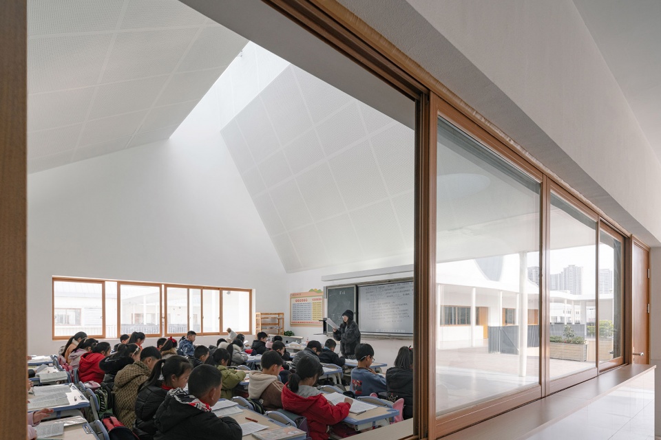 Qingyijiang Road Elementary School Hua Li