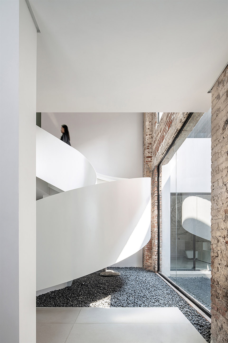 GABO GALLERY LEW ASSOCIATES