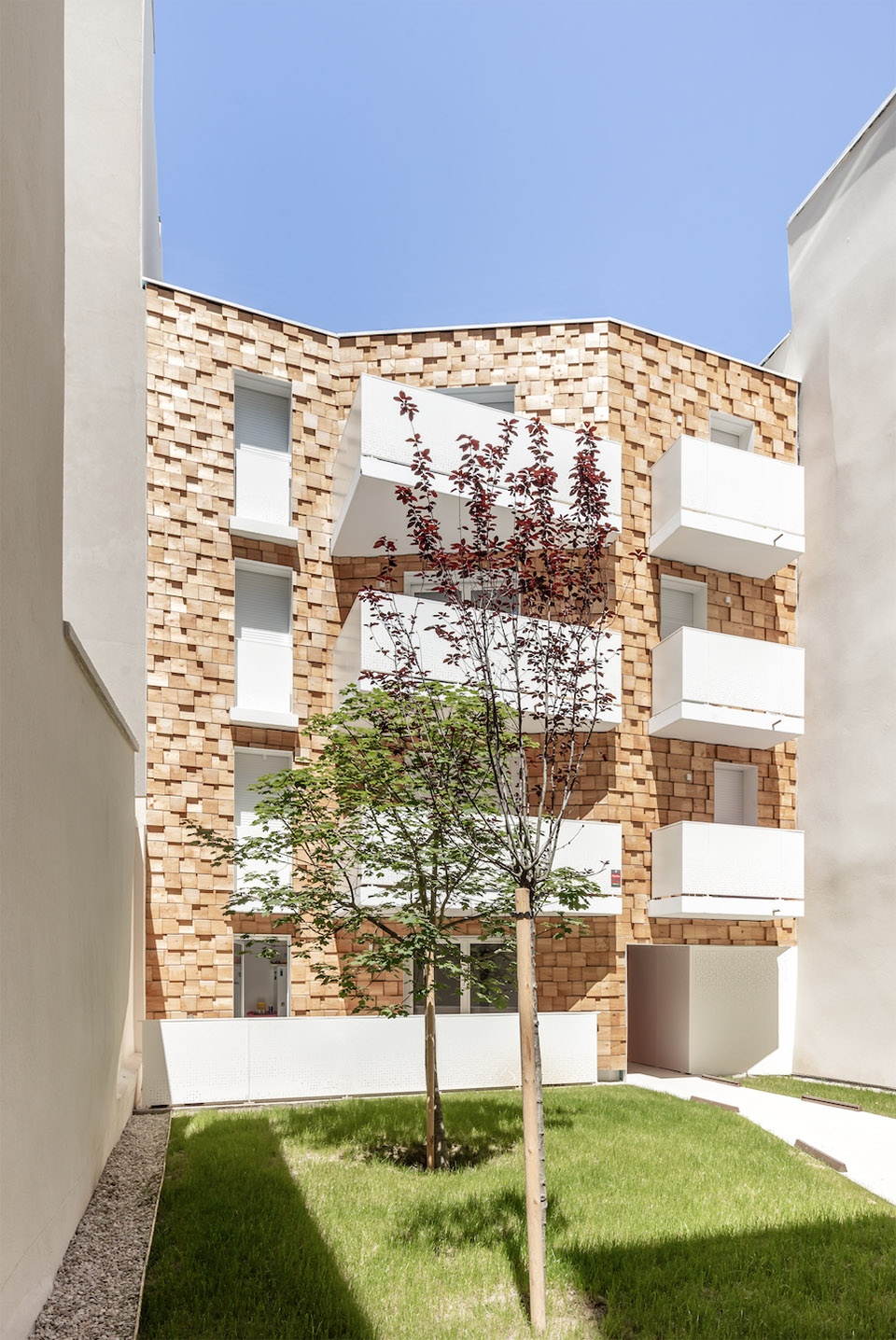 street and garden paris by rh architecture