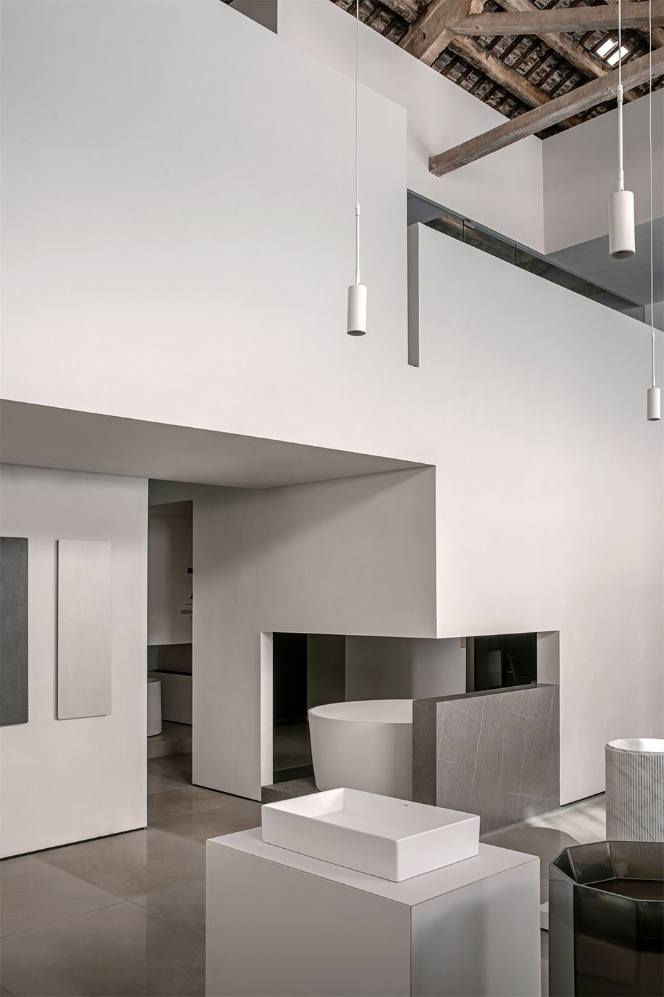 GABO GALLERY LEW ASSOCIATES