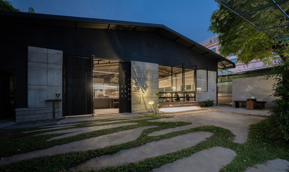 gimme shelter cafe and workshop thailand by housescape design lab