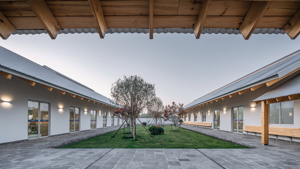 Tourist Centre of Zhangma Village Atelier Z