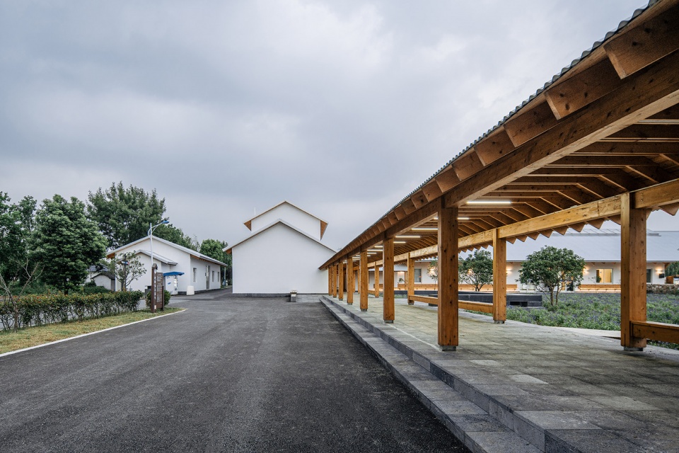 Tourist Centre of Zhangma Village Atelier Z