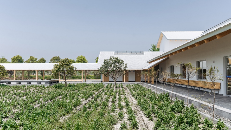Tourist Centre of Zhangma Village Atelier Z