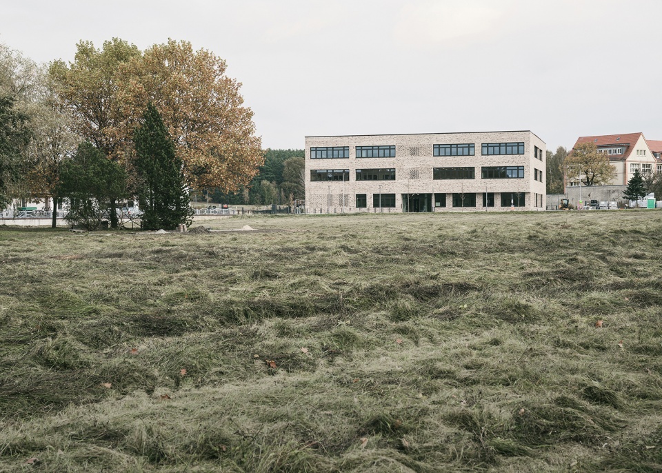inclusive school centre by sehw architektur 1