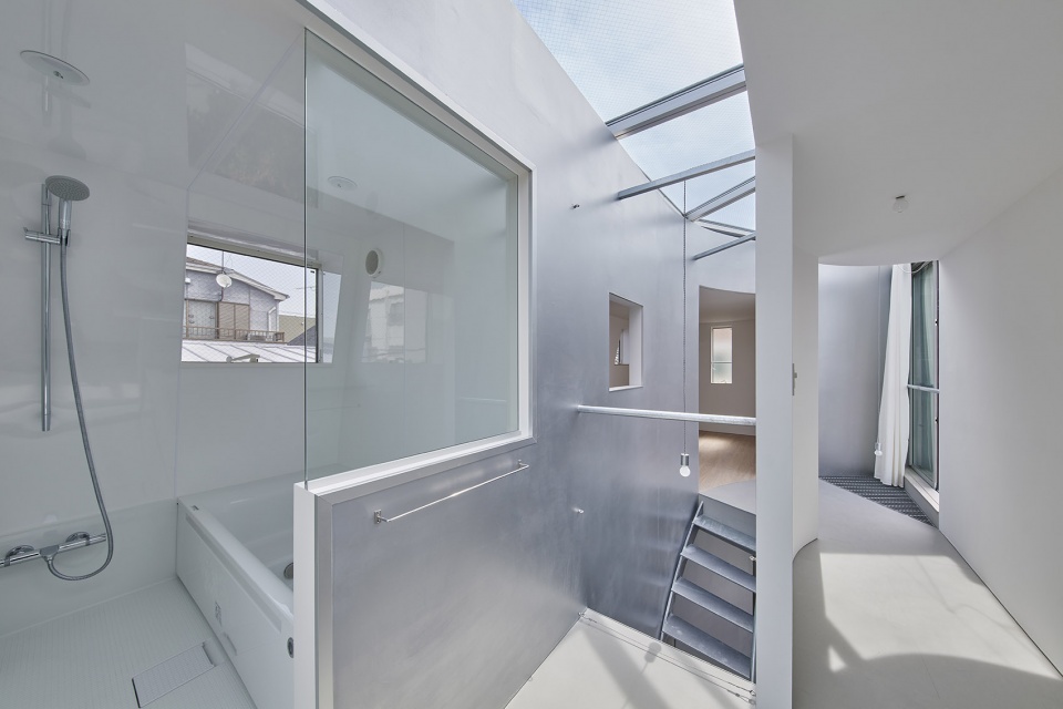 scenery scooping house by not architects studio