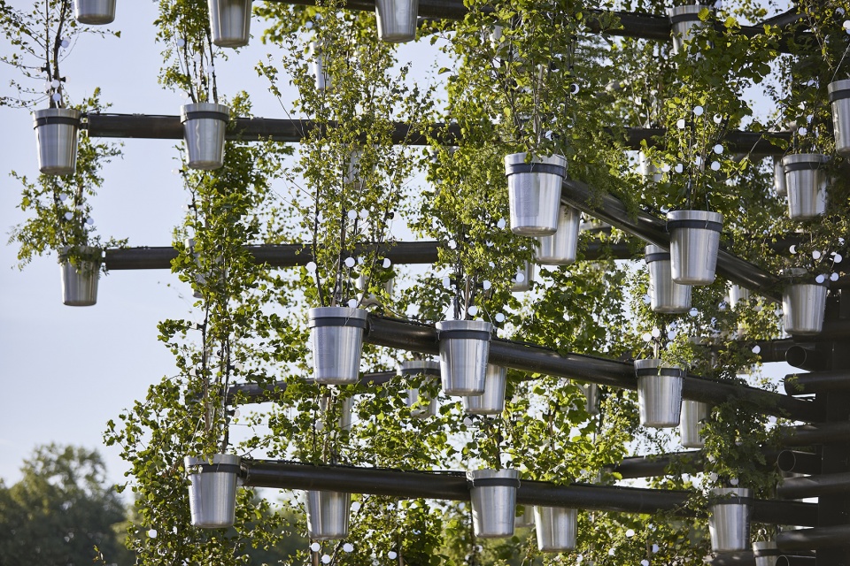 tree of trees by heatherwick studio