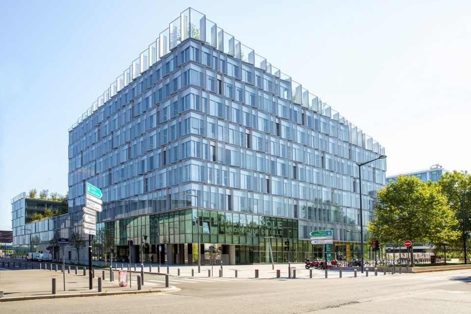 iotope building in lille france by henning larsen