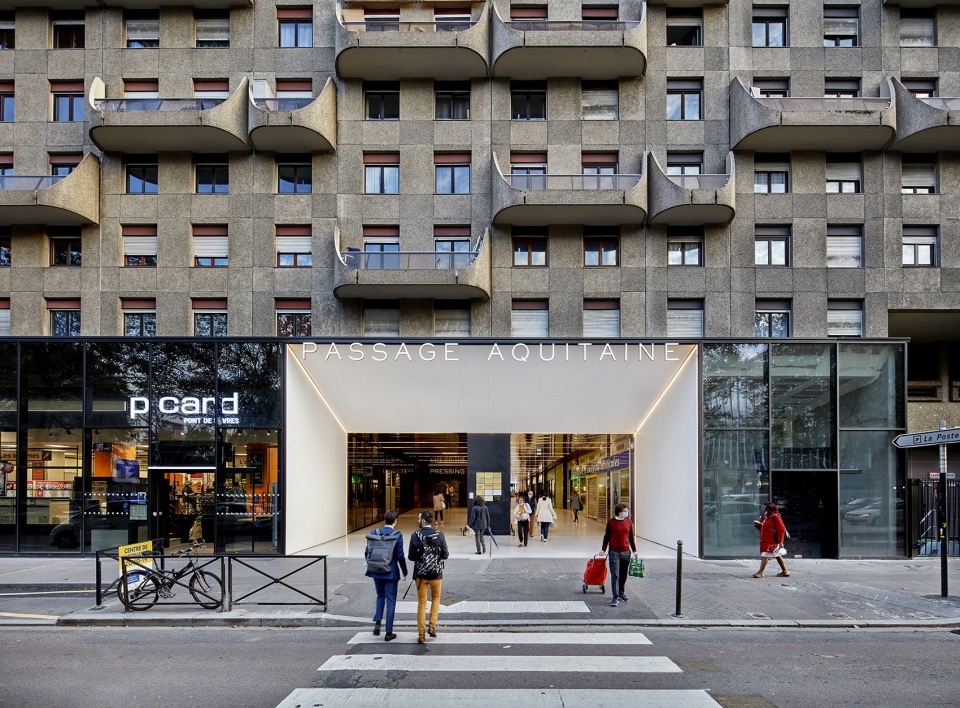 restructuring of the vieux pont de sevres public passageways and climbing complex by atelier du pont