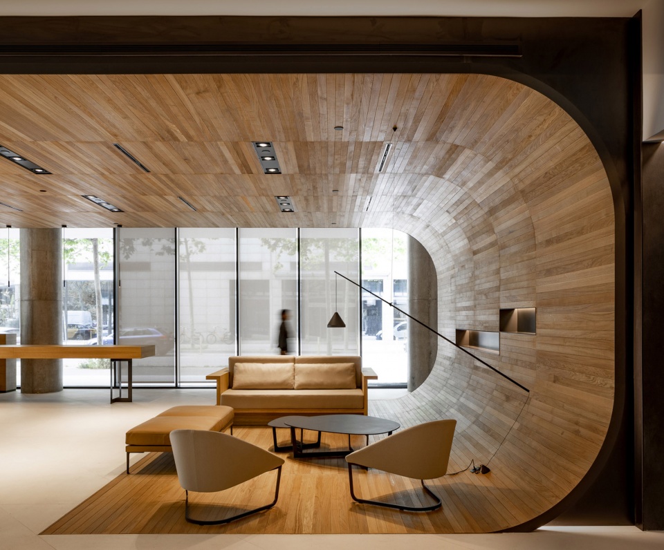 Sea Towers Office Building by GCA Architects