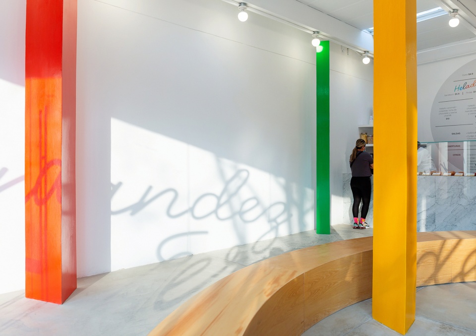 colorful abstract pop up by studio cadena
