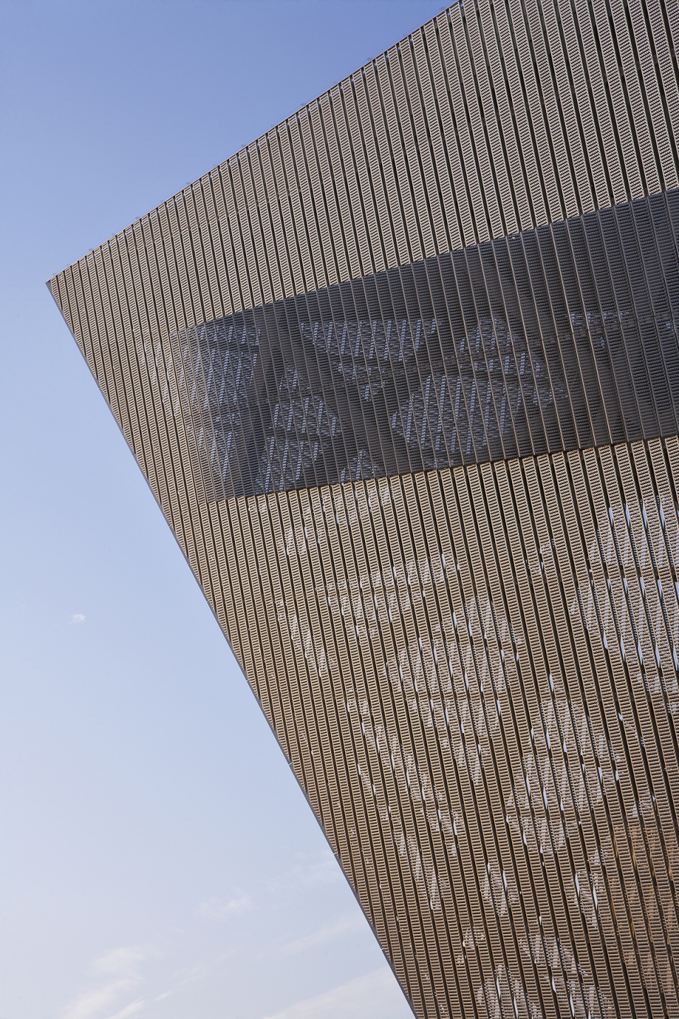 dresden museum of military history by studio libeskind