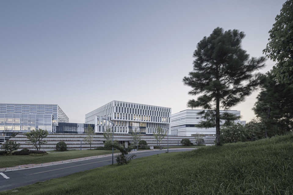 jinhua light cultural plaza china by ddb architects shanghai zhejiang province institute of architectural design and research