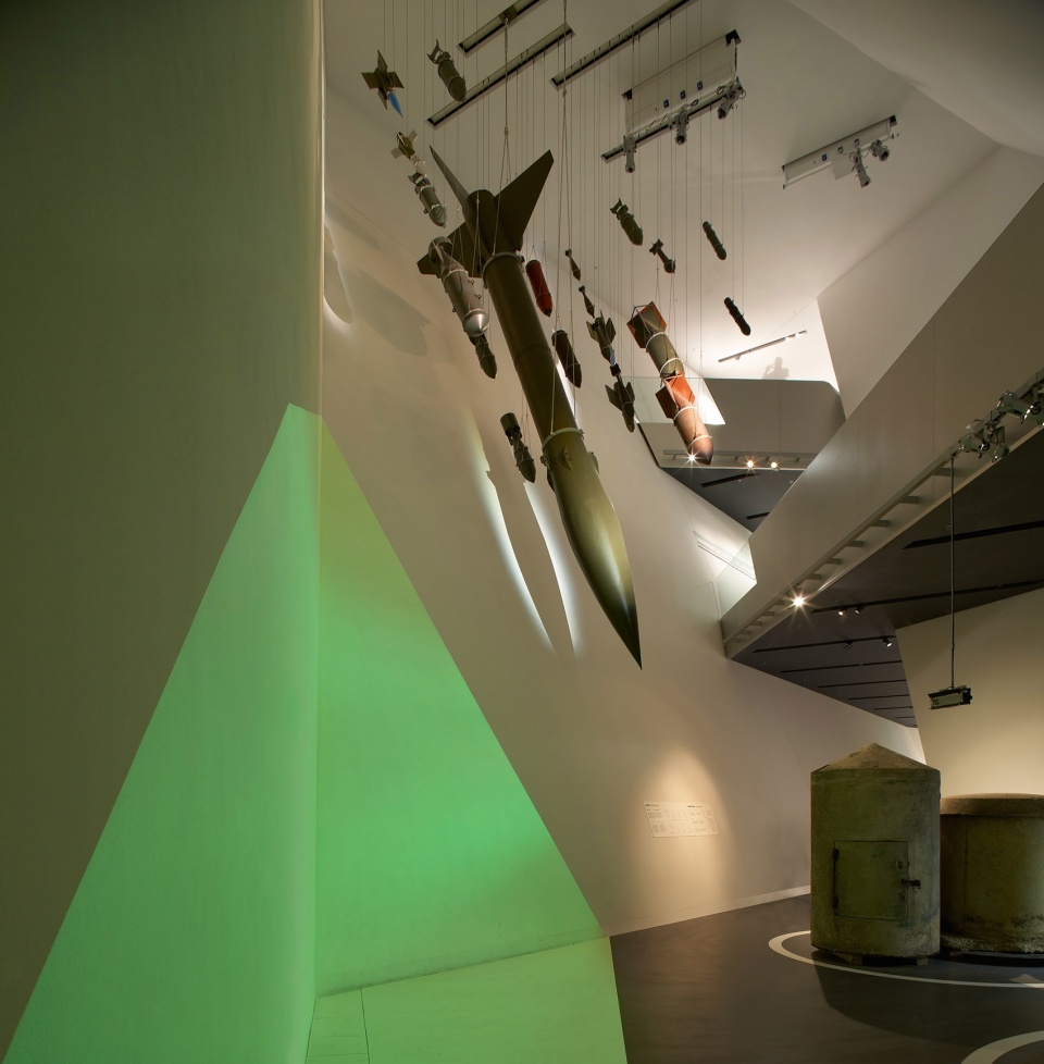 dresden museum of military history by studio libeskind