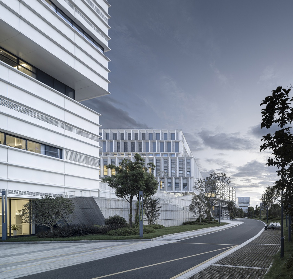 jinhua light cultural plaza china by ddb architects shanghai zhejiang province institute of architectural design and research