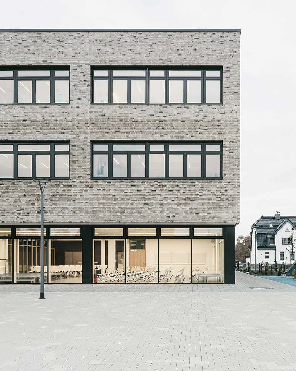 inclusive school centre by sehw architektur