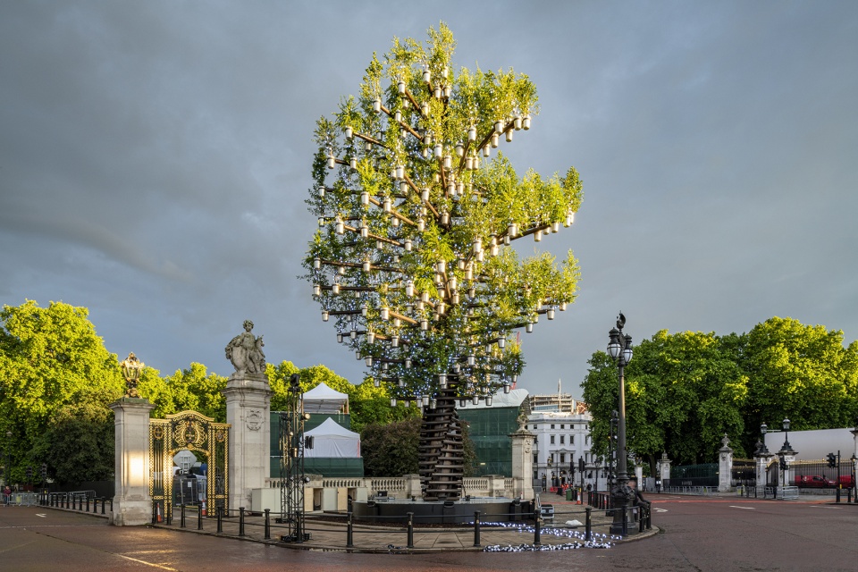 tree of trees by heatherwick studio
