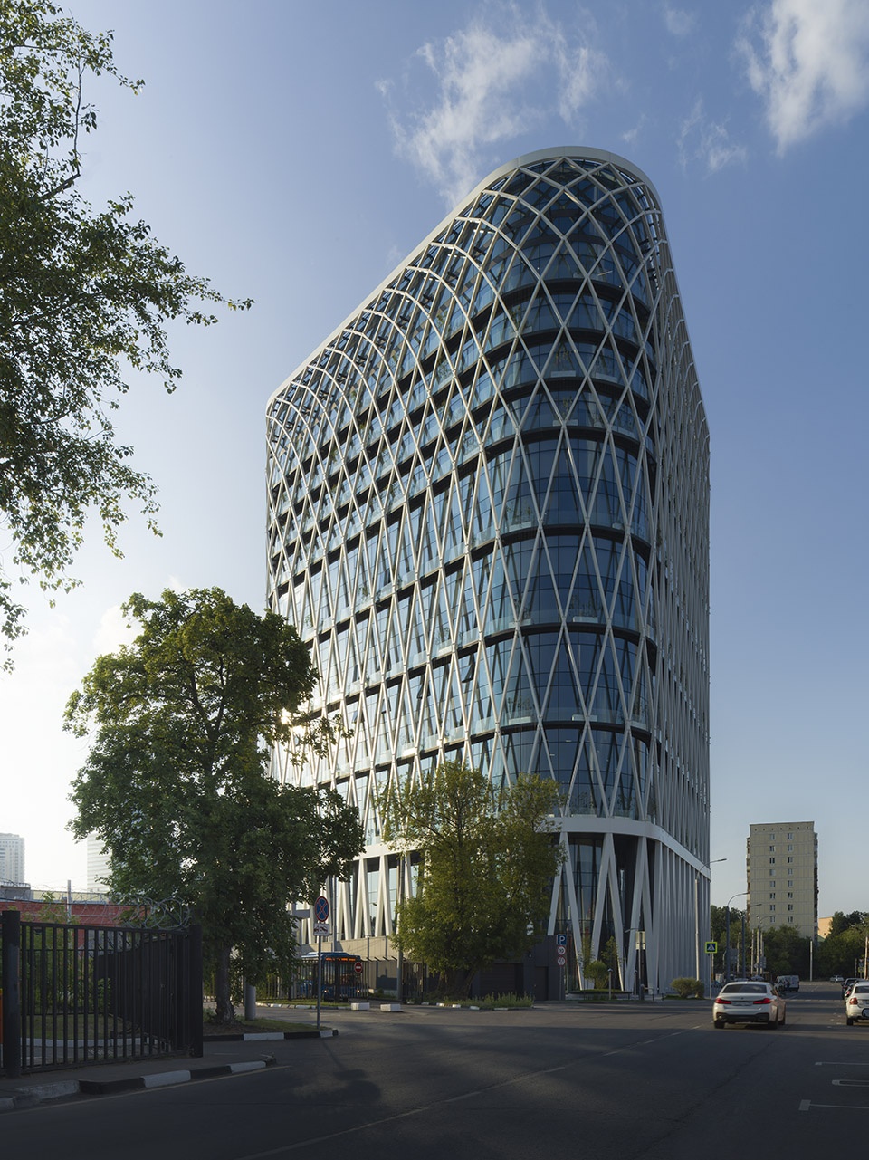 Zemelny Office Building by UNK