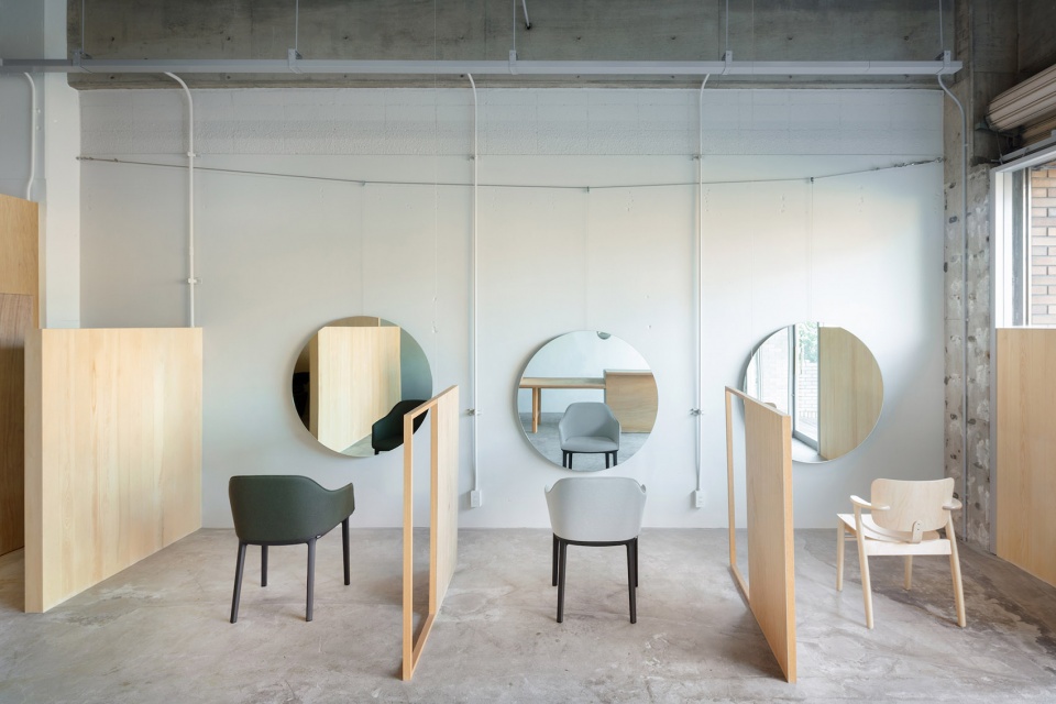 Laughter Hair Salon by SIDES CORE