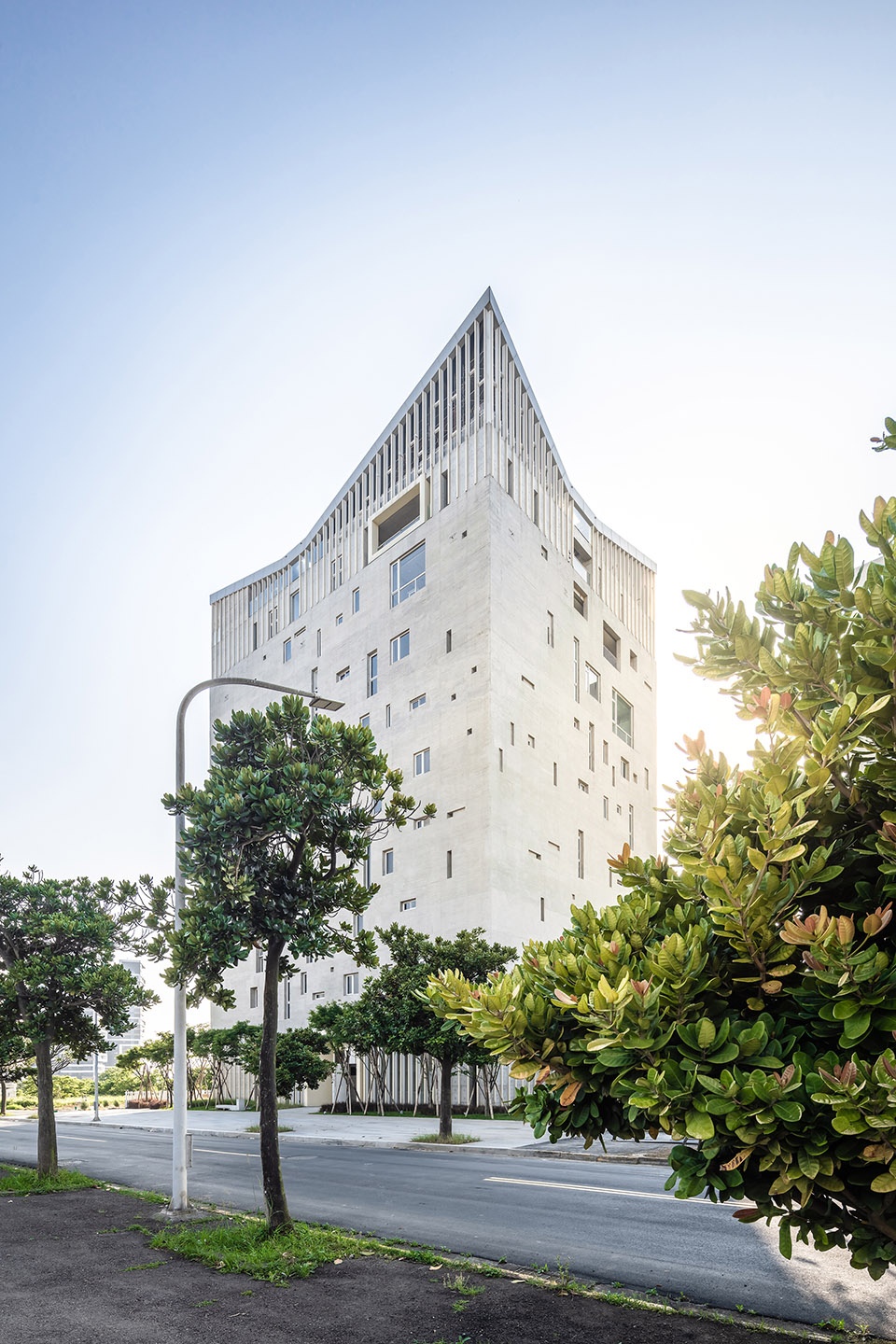 A Church Within A Fortress Behet Bondzio Lin Architekten