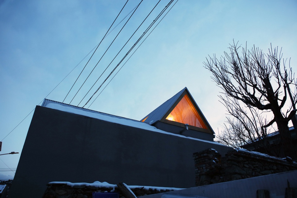 House of Mountain Birds Chaoffice