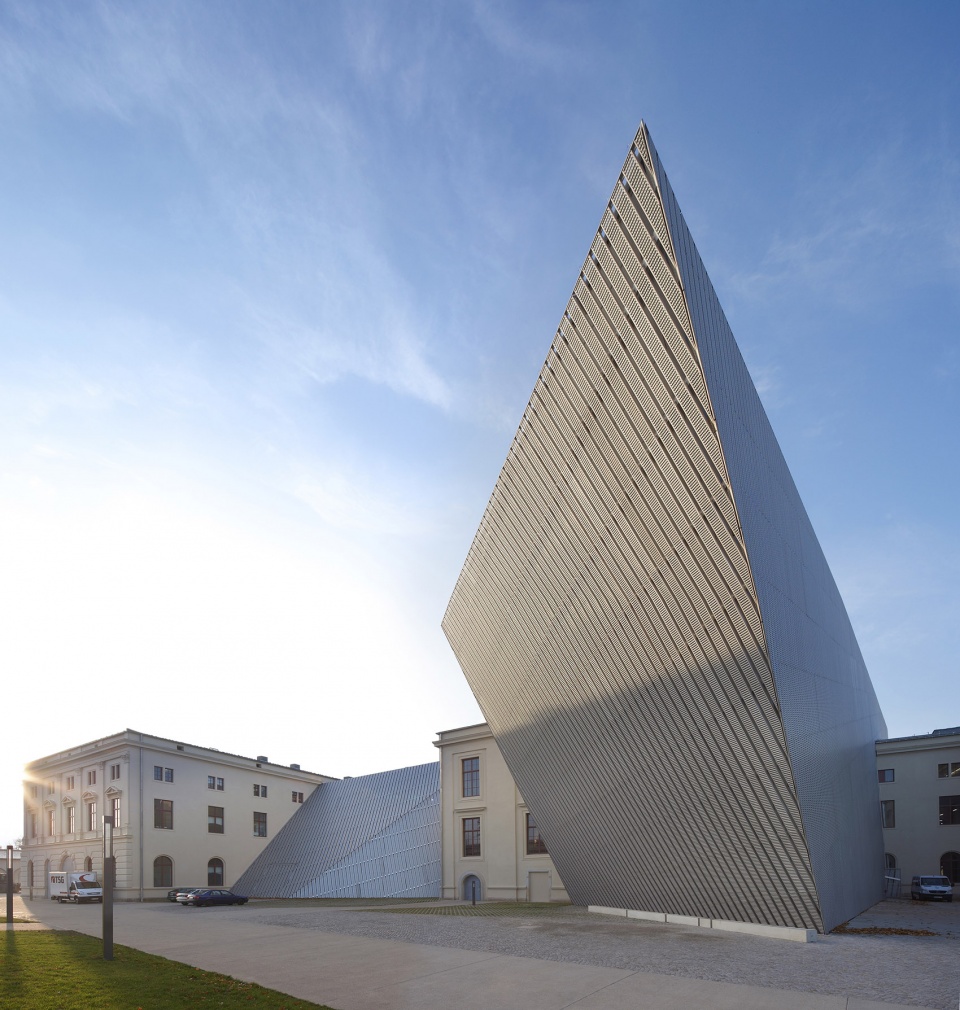 dresden museum of military history by studio libeskind