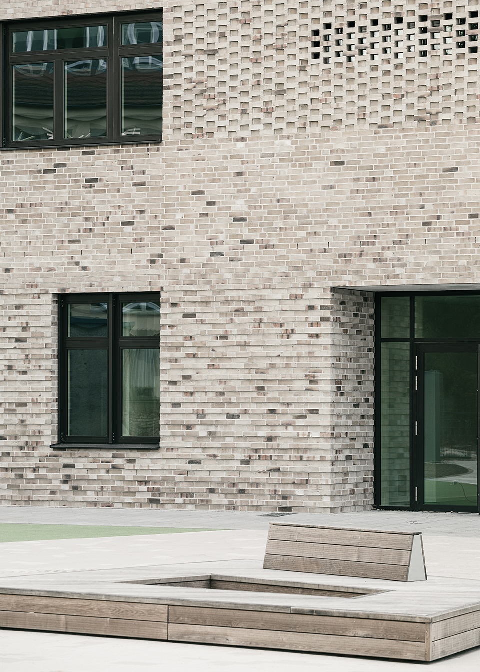 inclusive school centre by sehw architektur