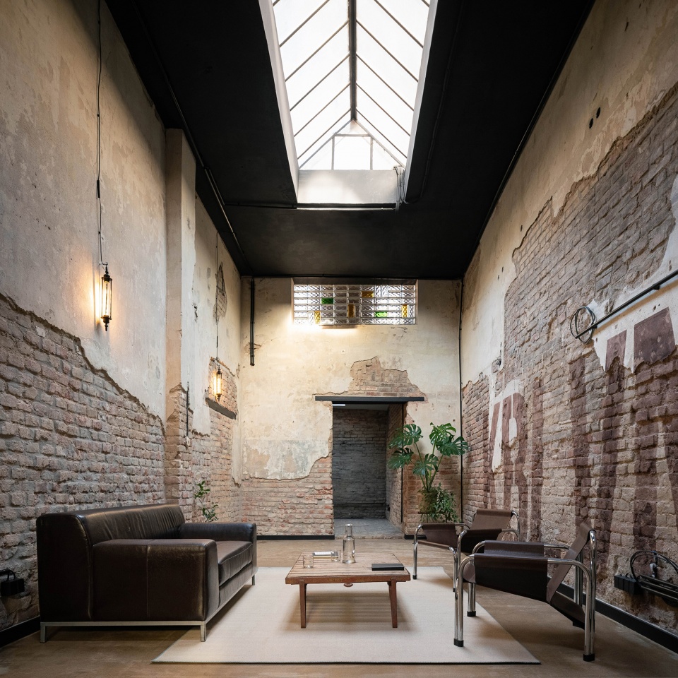 kabelovna studios by b 2 architecture