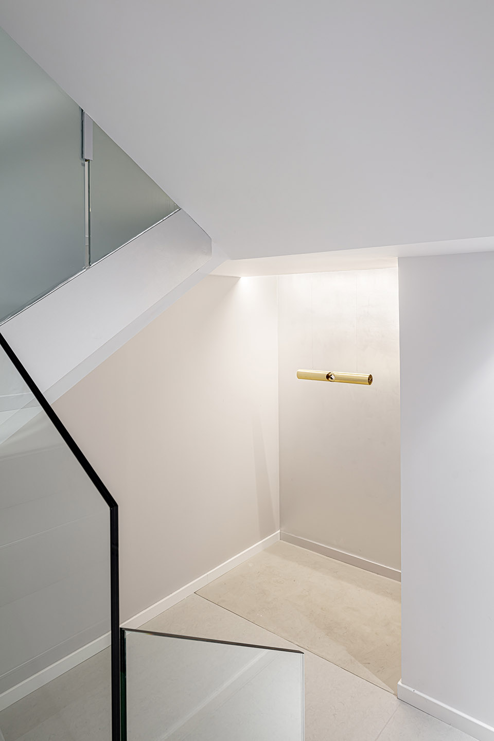Banc Sabadell Welcome Hub by Mateo Arquitectura