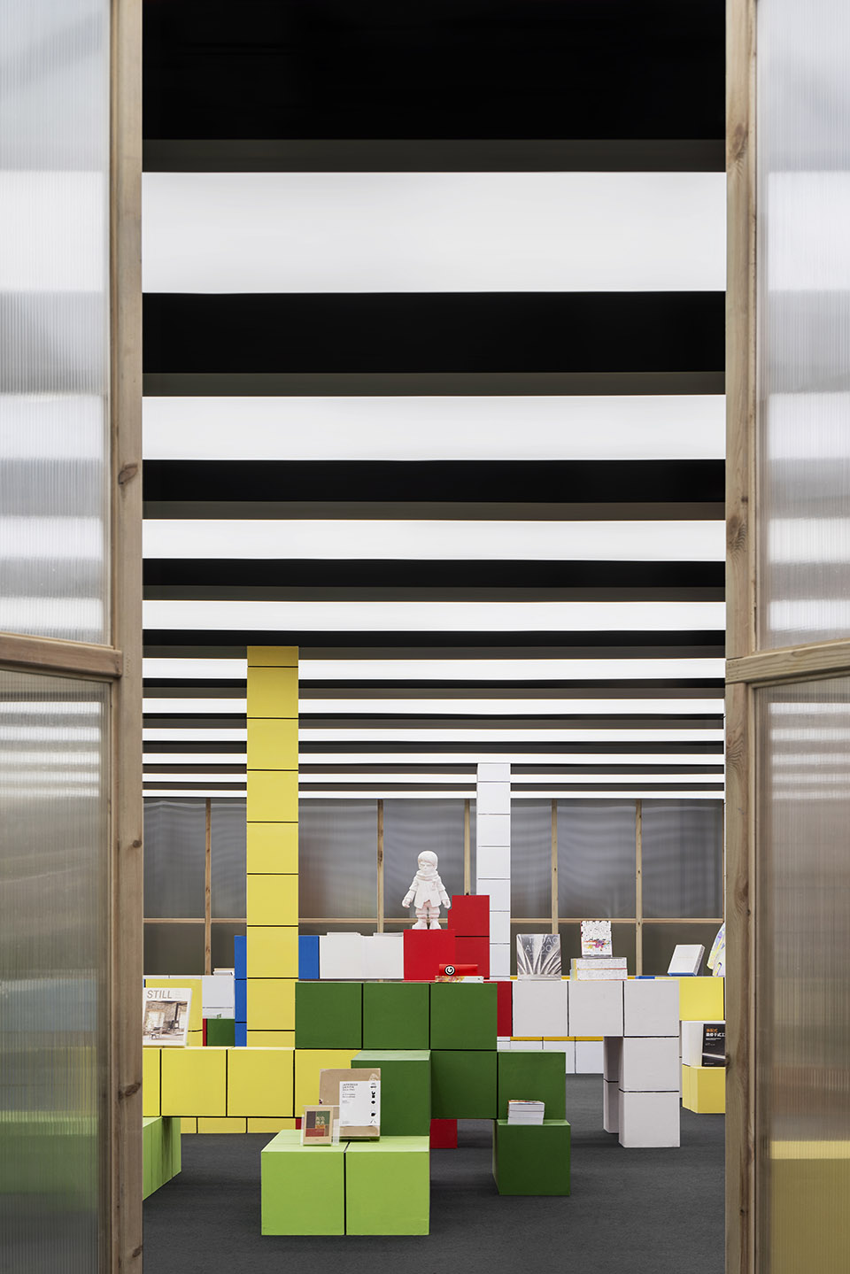 Bloom Bookstore, China by Spring Design Office 谷德设计网