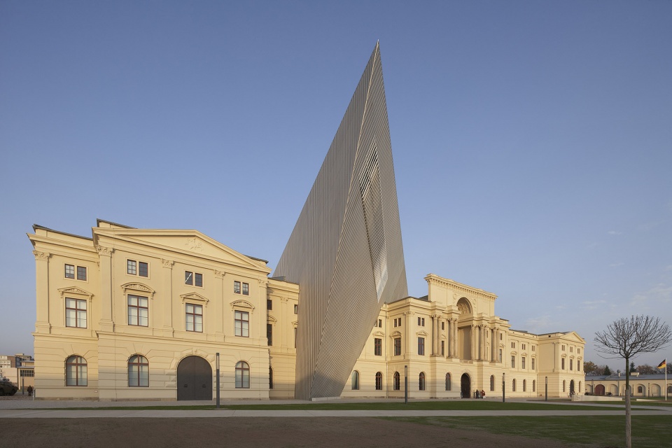 dresden museum of military history by studio libeskind