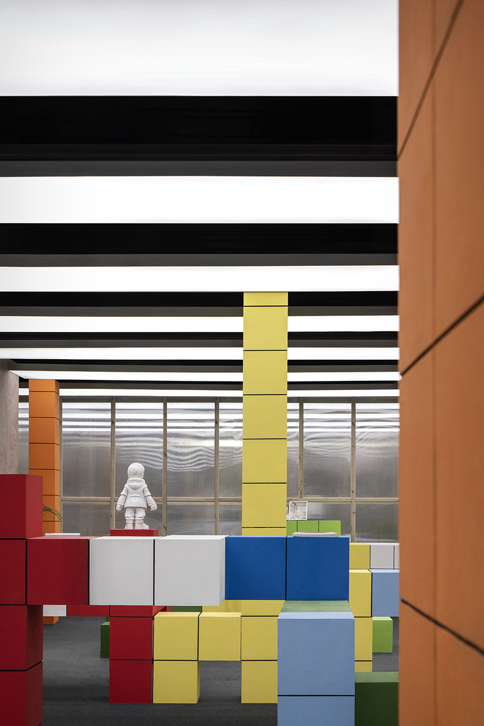 Bloom Bookstore, China by Spring Design Office 谷德设计网