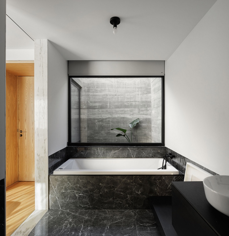 House NaMora by Filipe Pina David Bilo