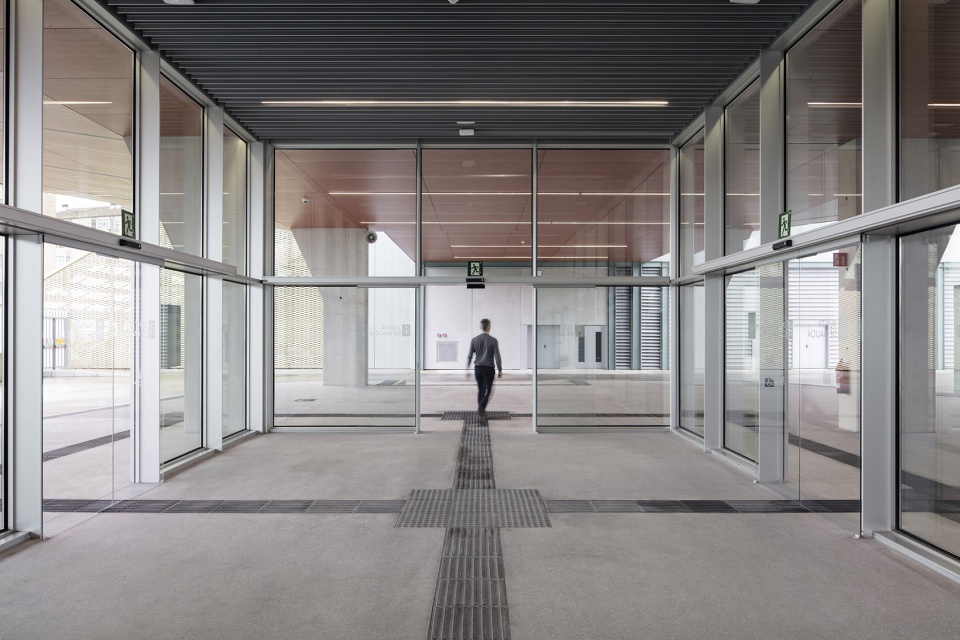bus station integrated in the santiago de compostela intermodal station by idom