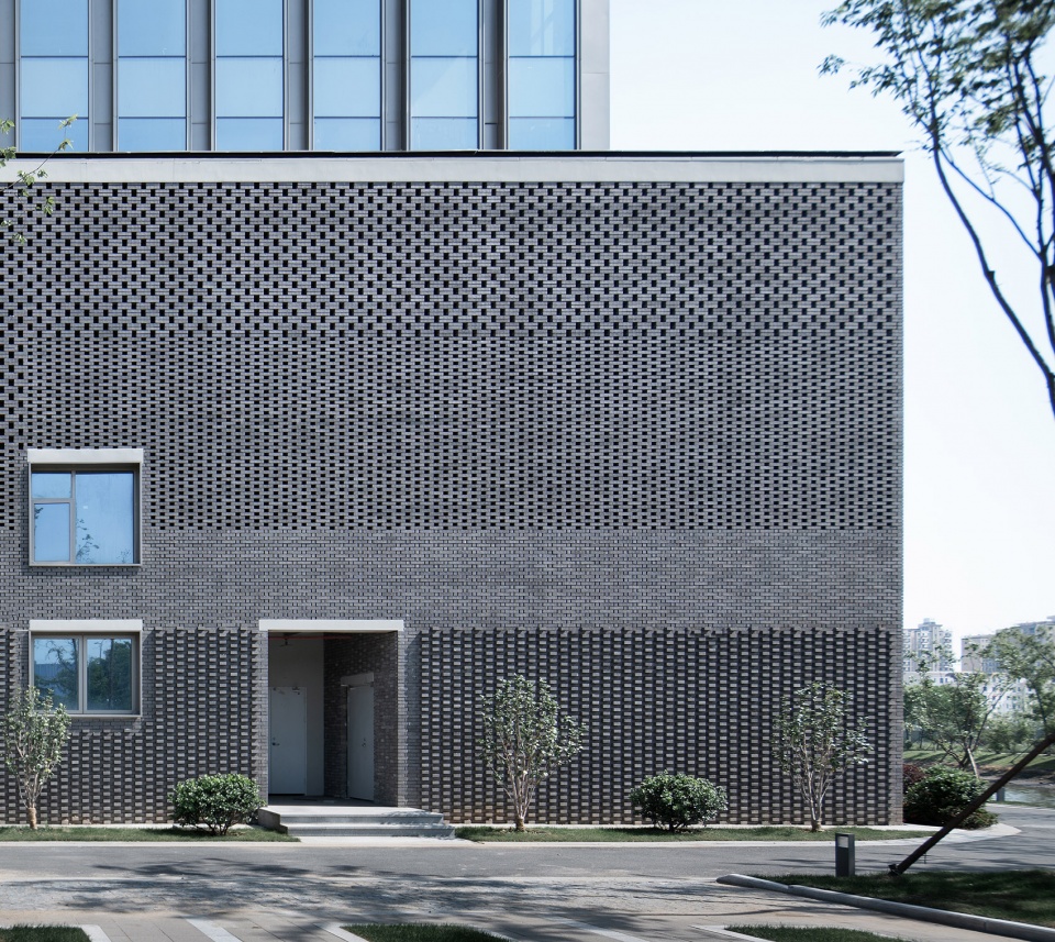 jingjiang riverside commercial street by rong zhaohui studio zradi