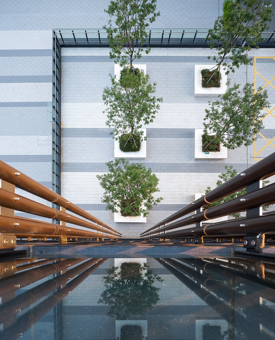 North Zone of Qianhai Shenzhen Hong Kong Youth Innovation and Entrepreneur Hub in Shenzhen by L A Design Group
