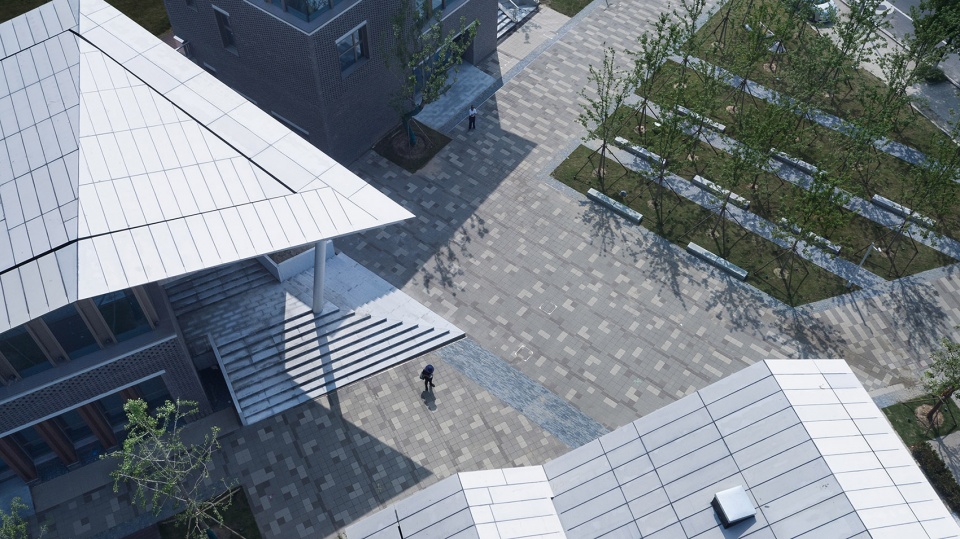 jingjiang riverside commercial street by rong zhaohui studio zradi