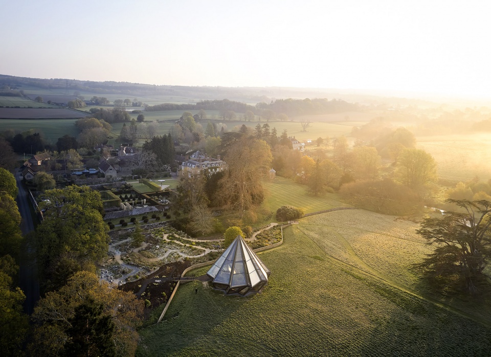 kinetic glasshouse and silk route garden by heatherwick studio