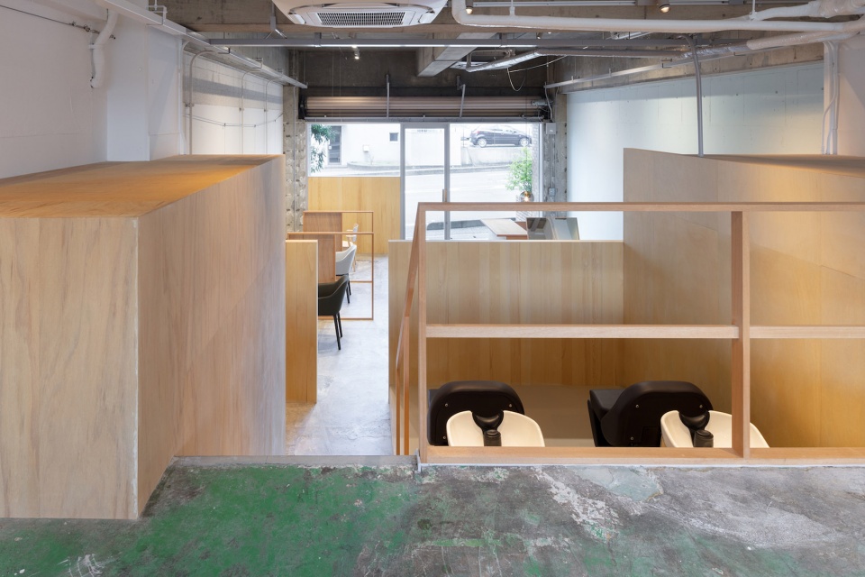 Laughter Hair Salon by SIDES CORE