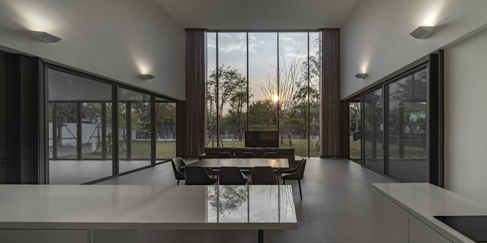 baan 9x9 by integrated field