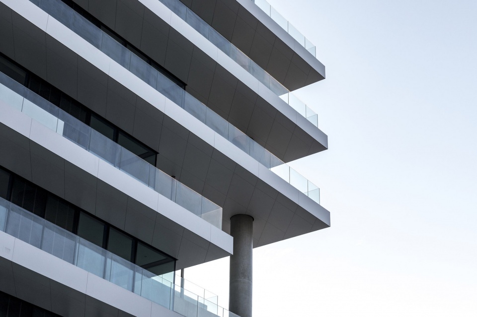 Sea Towers Office Building by GCA Architects